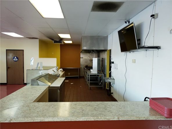 1040 W 40th St, San Bernardino, CA 92407